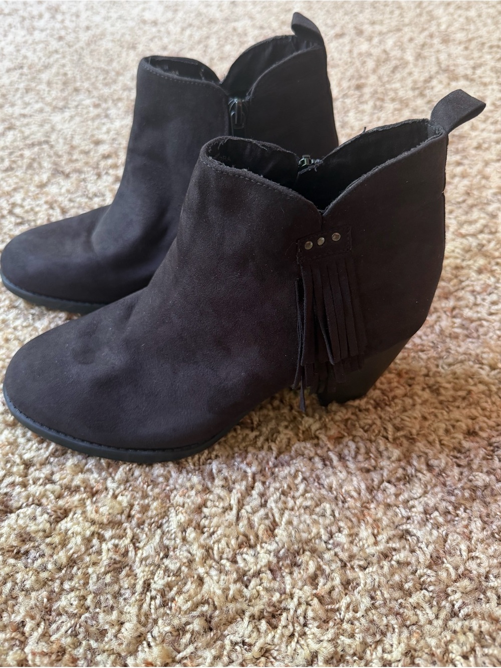 BONGO size 7 Women's Black Fringe Ankle Boot